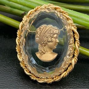 Vintage Unsigned Gold-tone Intaglio Cameo Victorian Revival Brooch